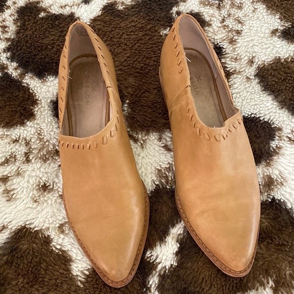Caslon Tan Leather Julian Ankle Booties Size 7.5 - Picture 1 of 10